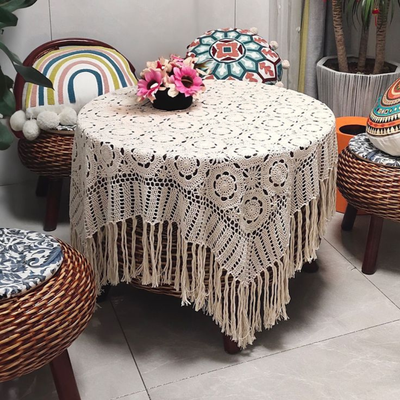 Crochet table cover